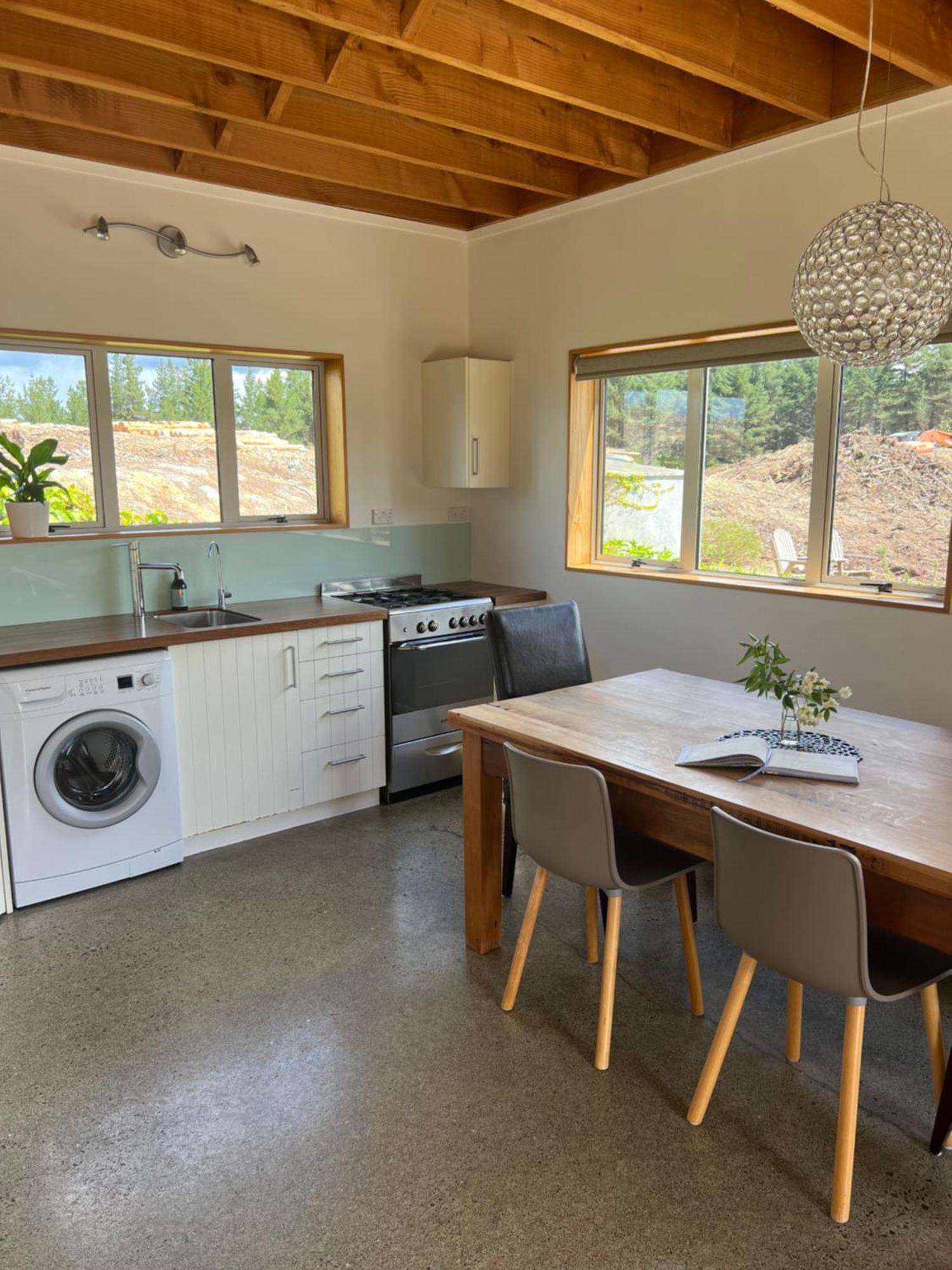 Beech Hill - Pet Friendly Holiday Home Tasman Exterior photo